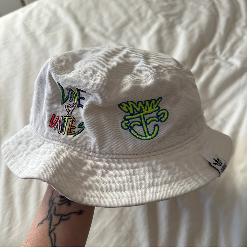 adidas Originals Love Unites Bucket Hat, Off White/Pride, One Size